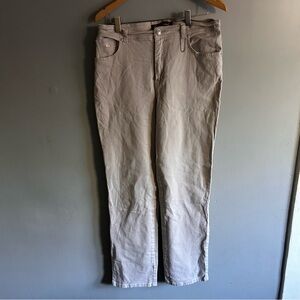 Gloria Vanderbilt Beige Straight Leg Pants | Size: 12